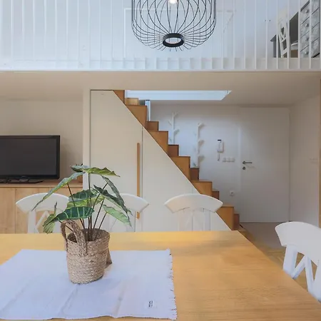 アパート Apartma Pehta クランスカゴーラ