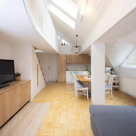 Apartma Pehta *